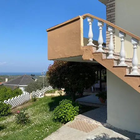 Holiday home Eυχάριστο εξοχικό με όμορφη θέα